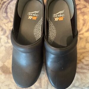 Dansko XP 2.0 Black Slip-On Clogs
